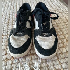 Nike shoes youth size 5y Alleyoop